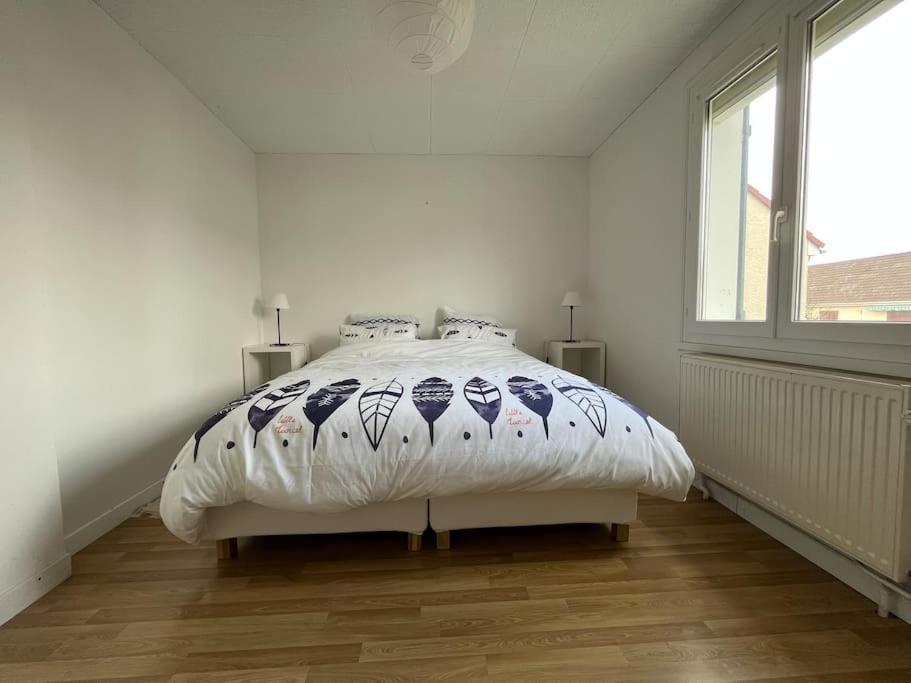 Maisonnette - Jardin Exterieur Champagne-sur-Seine Zewnętrze zdjęcie